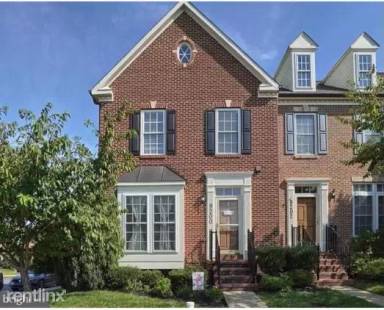 Main picture of 9200 Tabard Pl