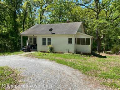 Main picture of 800 Churchill Dr