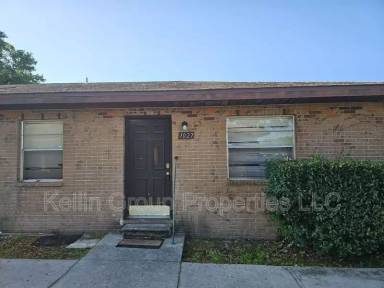 Main picture of 1027 N Brunnell Pkwy
