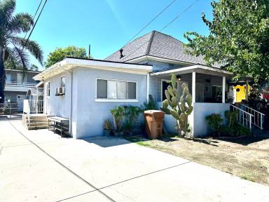 Main picture of 234 N 10th St