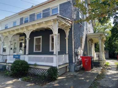 Main picture of 55 Walnut St