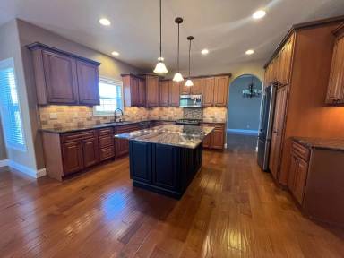 Main picture of 2315 Knollbrook Way
