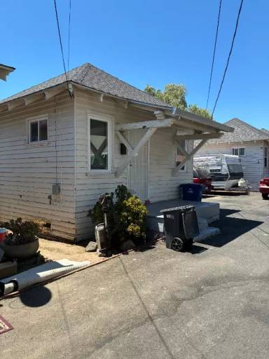 Main picture of 534 Jefferson St