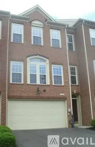 Main picture of 1560 Rutland Way