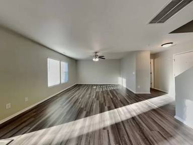 Main picture of 5025 8th Ave
