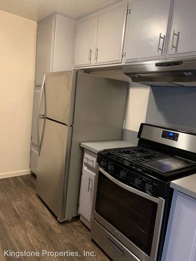 Main picture of 1031 N Harper Ave