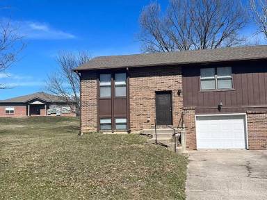 Main picture of 429 Maple Grove Way