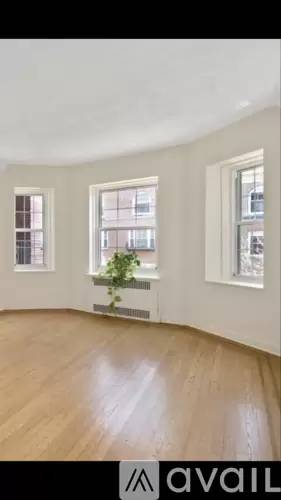 Main picture of 35 24 78 St