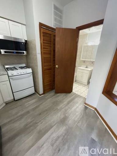 Main picture of 209 New York Ave