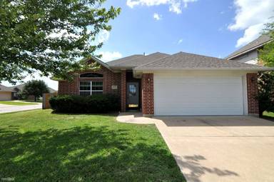Main picture of 235 Stuttgart Cir