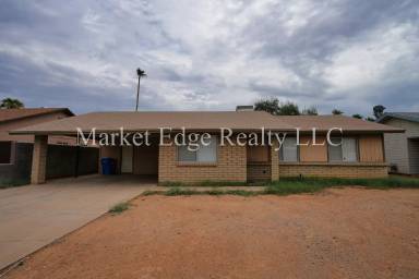 Main picture of 15039 N 38th Dr