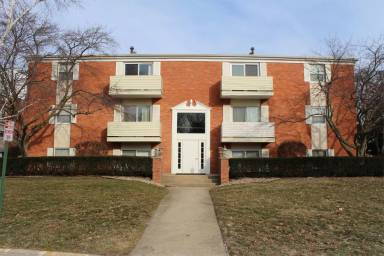 Main picture of 1002 E Harding Dr