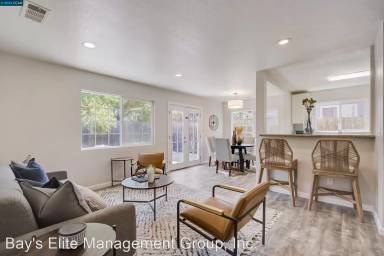 Main picture of 2143 Knox Ave