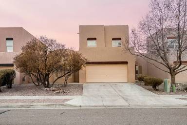 Main picture of 9719 Calle Chamisa NW