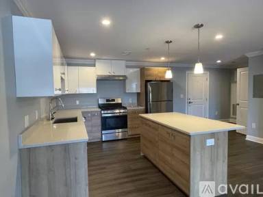 Main picture of 71 Legacy Blvd