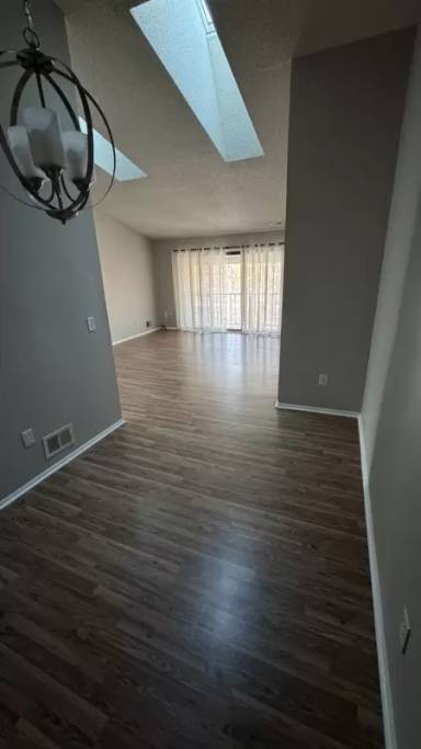 Main picture of 24 Colonial Ct