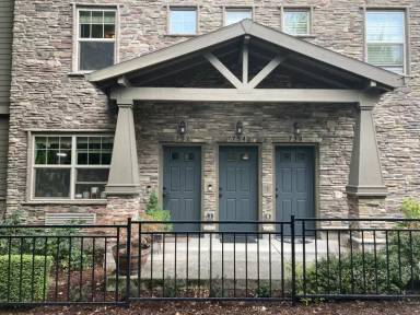 Main picture of 792 NE Adwick Dr