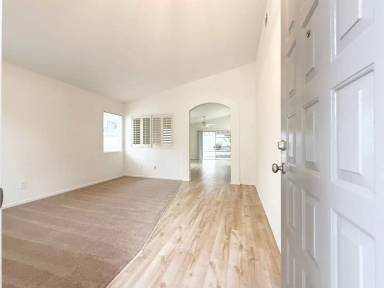 Main picture of 844 Essence Ave