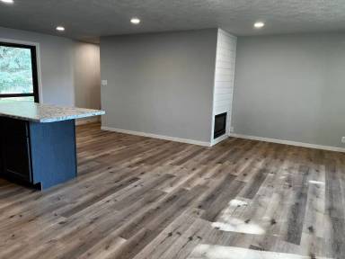 Main picture of 2204 E Sylvan Cir