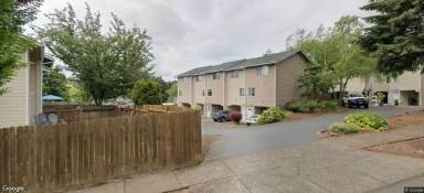 Main picture of 2214 Maplewood Dr S