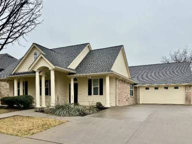 Main picture of 307 Turner Cir