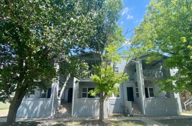 Main picture of 1918 West Washington Street - 2T