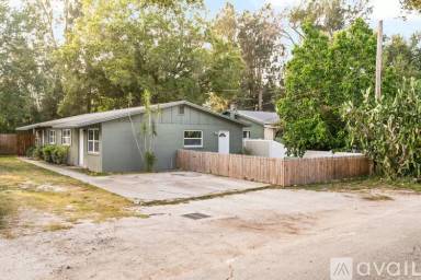 Main picture of 15718 Morgan St
