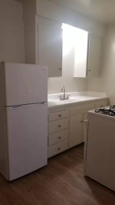 Main picture of 644 Maple St