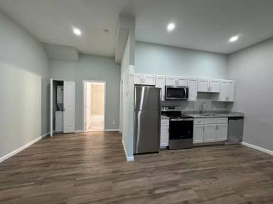 Main picture of 4463 Morganford Rd