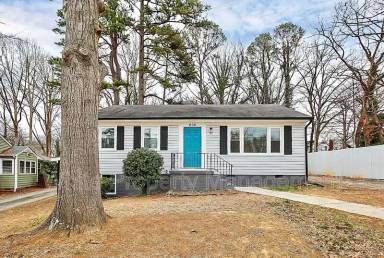 Main picture of 604 Westwood Cir