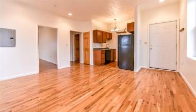 Main picture of 5300 Butler St
