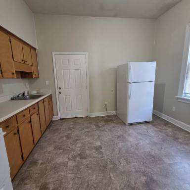 Main picture of 1525 Craig St