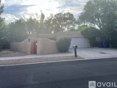 Main picture of 3105 Camino Caballete NW