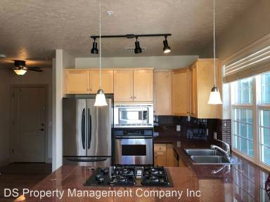 Main picture of 1207 W Fort St