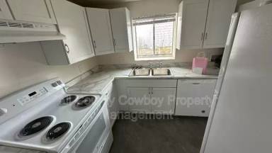 Main picture of 705 Ferris Ct