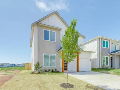 Main picture of 2540 NW 132nd Pl