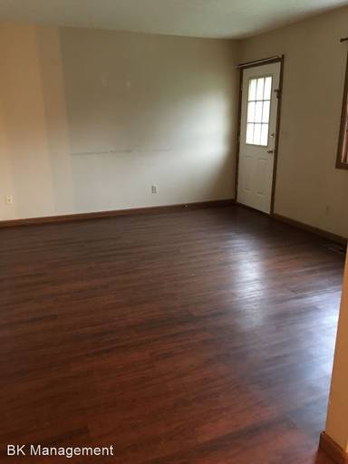 Main picture of 809 John St
