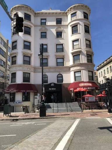 Main picture of 636 Beacon St