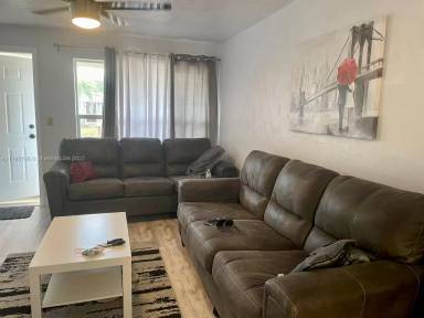 Main picture of 4283 SW 50th St