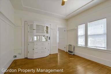 Main picture of 3660 19th St