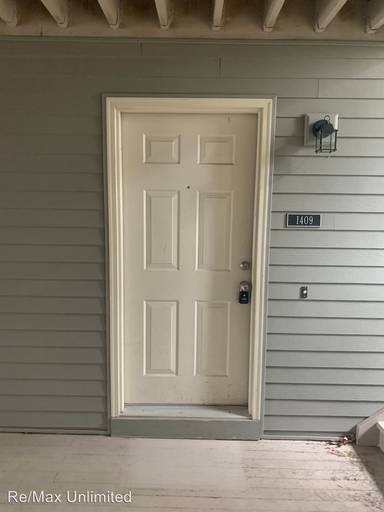 Main picture of 1409 Ravens Crest Dr