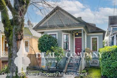 Main picture of 1622 SE Clinton St