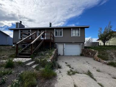Main picture of 1040 Jade Dr