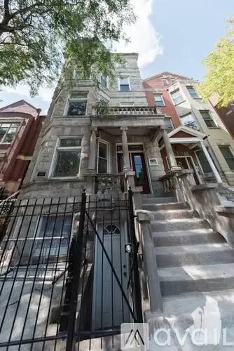 Main picture of 2318 N Southport Ave