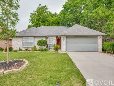 Main picture of 1101 Briar Oaks Dr
