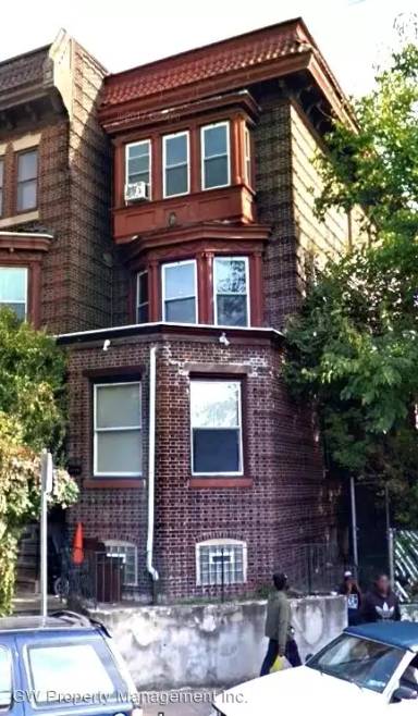 Main picture of 5115 Old York Rd