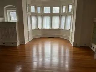 Main picture of 520 Breezy Point Dr