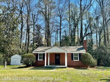 Main picture of 453 Meadowbrook Rd