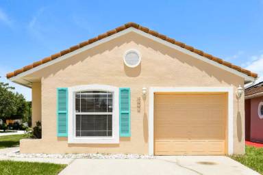 Main picture of 2282 Santa Lucia St
