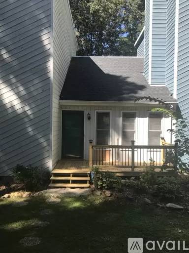 Main picture of 6005 Applewood Ln